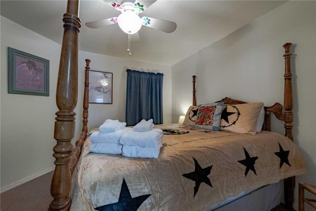 Cliff Top, 4 Bedrooms, Game Room, Wifi, Sleeps 10 Ruidoso Luaran gambar